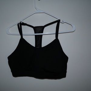 AEROIMPACT TRAINING LIGHT-SUPPORT BRA